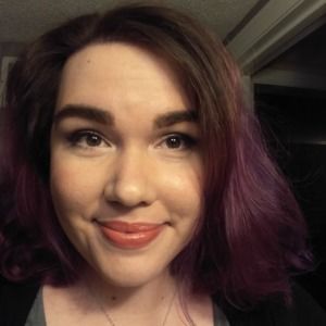 Meet your Posher, Claudia